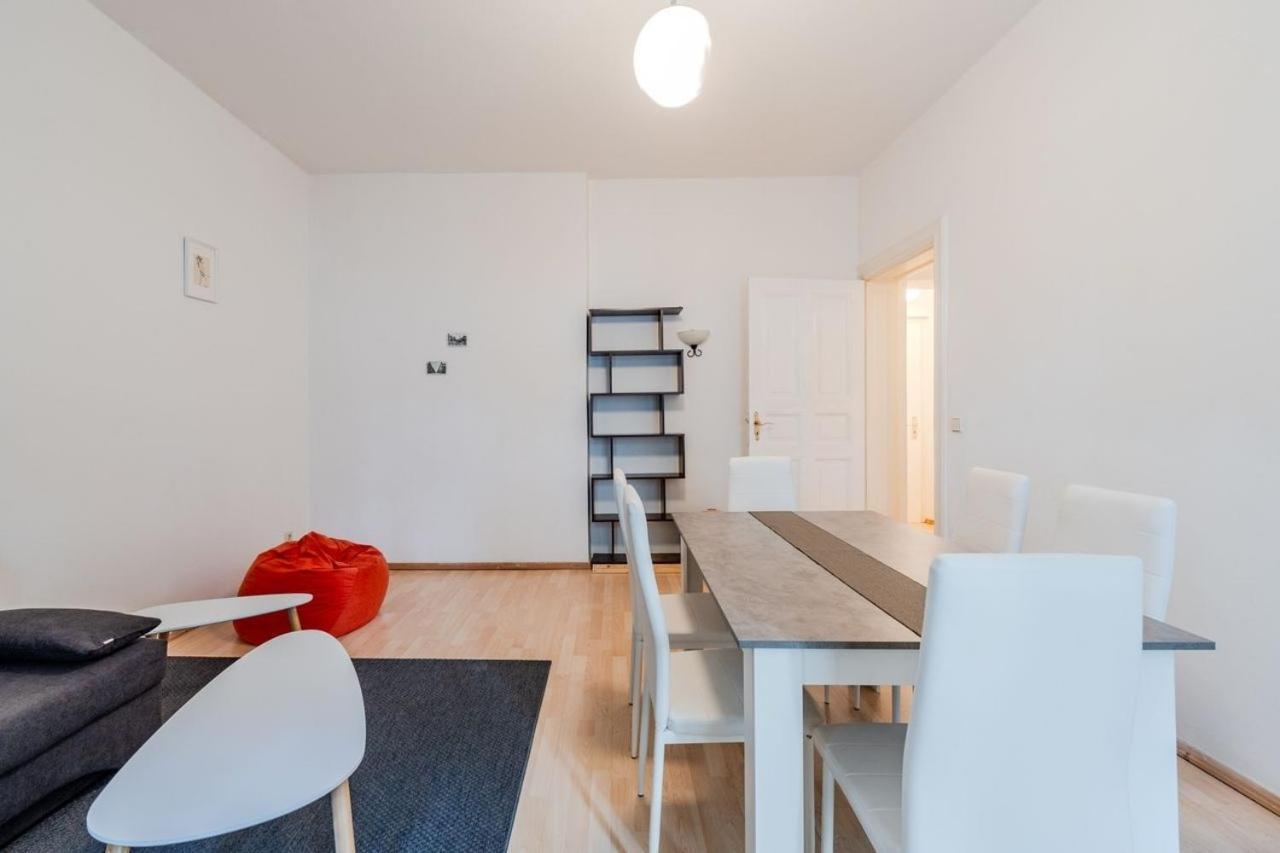 Apartment Tranquil Retreat Prenziberlin Near Alexanderplatz Berlin